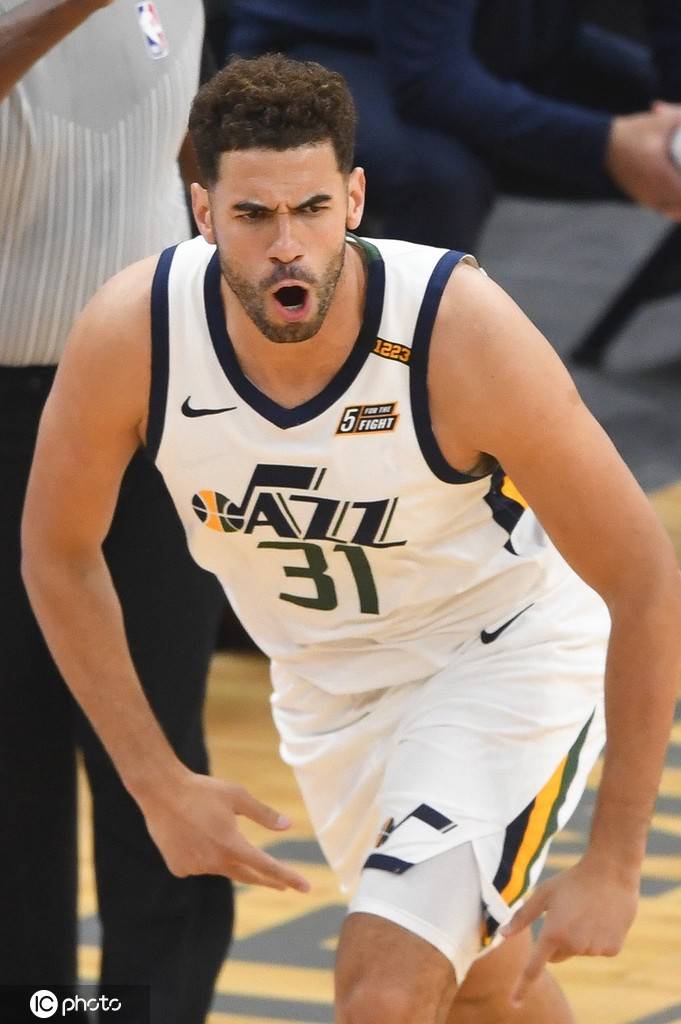 爱游戏体育客户端-孟菲斯灰熊和影照片